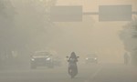 Nguyên nhân nào khiến ô nhiễm không khí ở Hà Nội và TPHCM tăng cao?