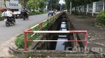 Hệ thống cống thoát nước lộ thiên "bẫy" người dân trong KCN Vĩnh Lộc