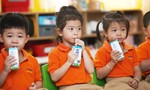 Hơn 300.000 trẻ em ở TPHCM thụ hưởng chương trình sữa học đường
