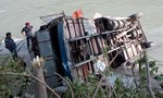 Xe buýt lao xuống sông ở Nepal, ít nhất 17 người thiệt mạng