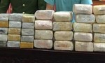 Bắt 5 người nước ngoài, thu giữ 30 bánh heroin và 18kg ma túy “đá”