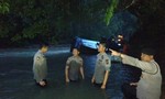 Xe buýt lao xuống vực sông ở Indonesia, 25 người chết