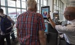 Mỹ đề xuất scan mặt tất cả khách du lịch khi xuất, nhập cảnh