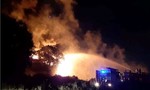 Trăm Cảnh sát dập lửa tại Công ty kho bãi miền Nam