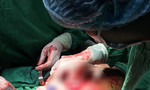 Một phụ nữ bị đâm nhiều nhát thủng tim, phổi