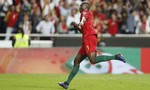 Ronaldo chấn thương, Bồ Đào Nha hòa may mắn
