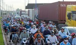 Phó Chủ tịch UBND TP.HCM: Thành phố không cấm xe máy