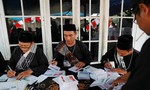 Gần 300 người tử vong vì làm việc quá sức trong cuộc bầu cử Indonesia