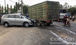 Xe tải tông xe 7 chỗ trên QL20, nhiều người bị thương nặng