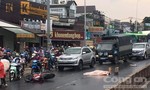 Xe tải tông xe máy trong cơn mưa lớn, 1 người chết