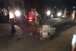 Hai thanh niên tử vong sau cú tông của xe máy vào xe máy kéo
