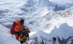 Số người chết vì 'tắc đường' trên đỉnh Everest lên đến 10