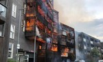 Clip 100 lính cứu hỏa chiến đấu với lửa bao trùm chung cư ở Anh