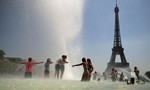 Pháp nắng nóng kỷ lục gần 46 độ C, hàng ngàn trường học đóng cửa