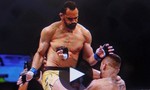 Clip pha bay người của võ sĩ MMA khiến đối thủ lật mặt