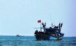 Tàu cá hỏng máy thả trôi trên biển Hoàng Sa cùng 6 ngư dân Quảng Ngãi