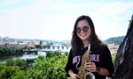 Con gái Trần Mạnh Tuấn ra mắt MV saxophone nhạc Trịnh