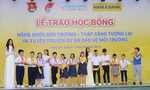 Nam A Bank trao học bổng cho học sinh tỉnh Long An