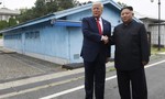 Trump vẫn “vững tin” với ông Kim dù Triều Tiên thử tên lửa