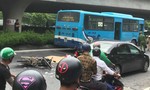 Người đàn ông bị xe buýt cuốn vào gầm, tử nạn thương tâm