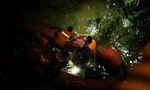 Đã tìm thấy thi thể nạn nhân rơi xuống sông trong vụ tai nạn trên cầu Thanh Trì