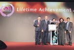 Chủ tịch PNJ  nhận giải thưởng  thành tựu trọn đời ngành kim hoàn châu Á