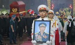Tiễn đưa linh cữu Đại tá phi công Nguyễn Văn Bảy về Đồng Tháp