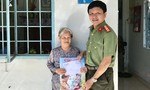 Báo Công an TPHCM tặng quà Tết các mẹ Việt Nam Anh hùng