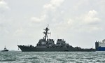 Tàu khu trục Mỹ USS John McCain đi qua Biển Đông, Trung Quốc "nổi đóa"