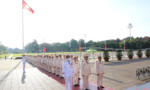 Đoàn đại biểu dự Đại hội Đảng bộ Công an Trung ương vào Lăng viếng Chủ tịch Hồ Chí Minh