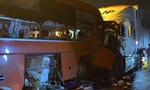 Xe khách tông trực diện xe container, 2 người chết, 17 người bị thương