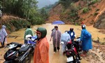 Các huyện miền núi Quảng Nam bị sạt lở cô lập, học sinh phải chuyển trường