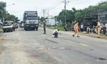 Một người bị xe cán đứt lìa tay sau va chạm giao thông