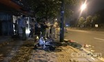 Xe máy lao lên vỉa hè tông cột đèn ở Sài Gòn, nhân viên ngân hàng tử vong