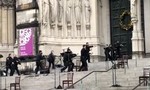 Nổ súng bên ngoài nhà thờ ở New York