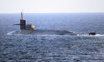 Tàu ngầm hạt nhân Mỹ đi qua eo Hormuz “dằn mặt” Iran