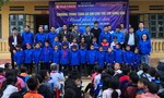 Sơn Nasun trao tặng 3.500 áo ấm cho học sinh Tây Bắc