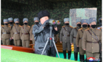 Ông Kim Jong Un vừa giám sát tập trận, vừa chỉ đạo phòng dịch nCoV