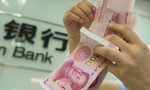 Ngân hàng Trung Quốc khử trùng cả tiền mặt vì dịch corona