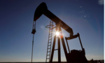 Giá dầu giao dịch lần đầu tiên rớt xuống mức âm