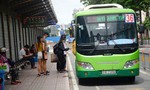 TPHCM: Tiếp tục tạm ngưng xe buýt, vận chuyển hành khách tuyến cố định