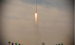 Iran lần đầu phóng thành công vệ tinh quân sự
