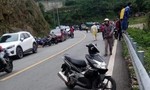 Ôtô và xe máy rơi xuống vực đường lên Tam Đảo, 4 người tử vong
