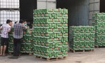 TPHCM: Bắt lượng lớn bia và sữa ngoại nhập lậu