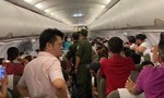 Một hành khách gây rối trên chuyến bay, lăng mạ tiếp viên