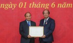 Trao Huy hiệu 40 năm tuổi Đảng cho Chủ nhiệm VPCP Mai Tiến Dũng
