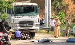 Hai người đi xe máy tử vong sau cú va chạm xe tải