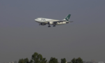 Mỹ cấm hàng không Pakistan bay đến vì lo phi công dùng bằng giả