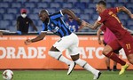 Lukaku tỏa sáng giúp Inter thoát thua phút cuối