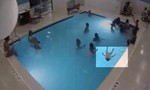 Một học sinh chết đuối ngay tại bể bơi